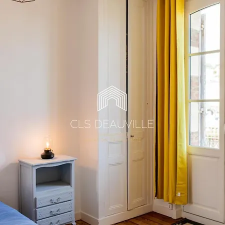 Les Mouettes C.l.s دوفييل